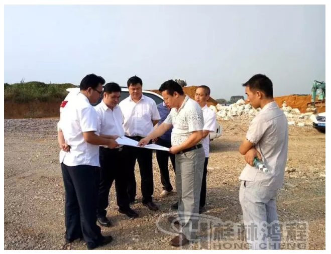 重鈣磨粉機，重鈣，HCH1395，超細(xì)環(huán)輥磨,武宣碳酸鈣