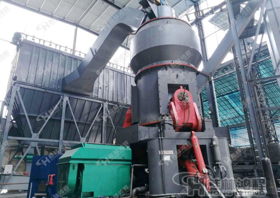 HLM1700磨煤機(jī),煤碳磨粉機(jī)，客戶現(xiàn)場