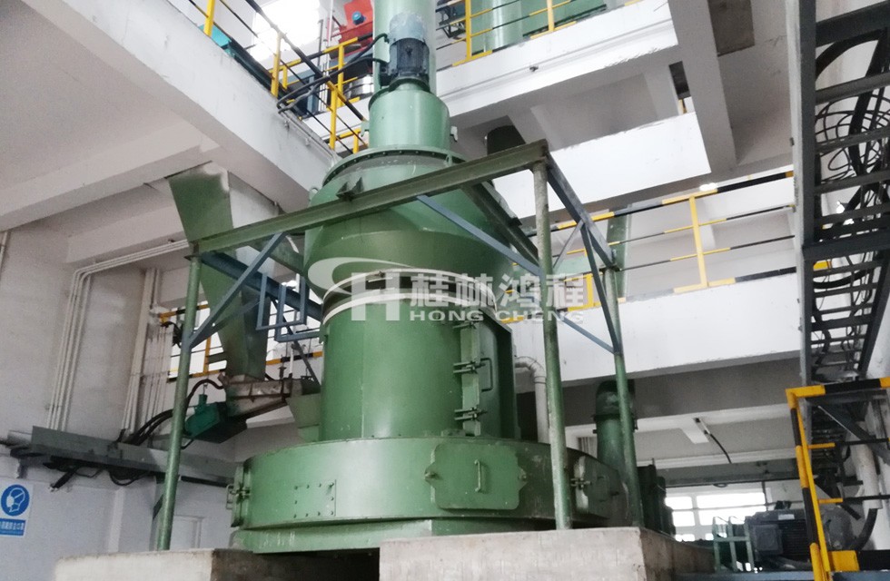 5R4121打礦石粉機器多少錢一臺 雷蒙磨粉機多少錢一臺？幾萬到幾十萬不等